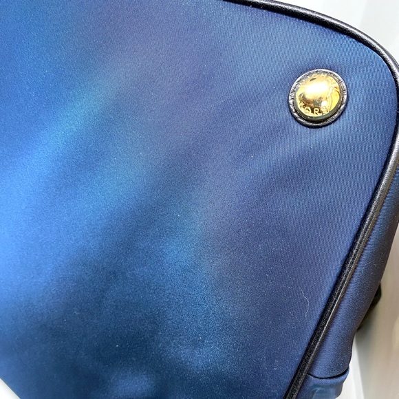 MICHAEL KORS NYLON DUFFLE WEEKENDER BAG - Picture 11 of 12